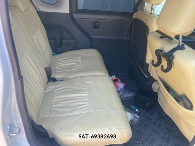 Daihatsu TANTO CUSTOM 2010-12 7981336-9