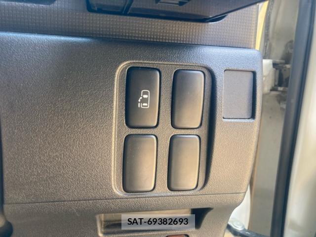 Daihatsu TANTO CUSTOM 2010-12 7981336-11