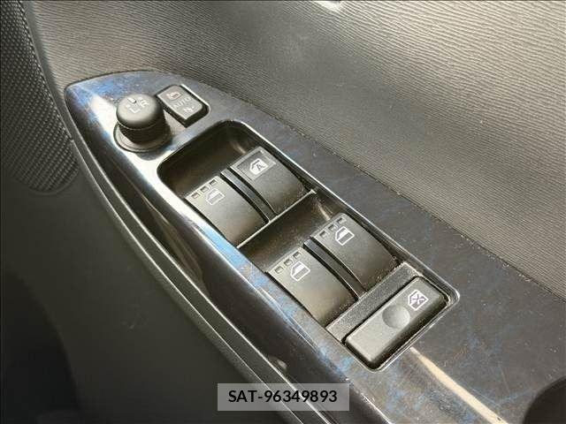Daihatsu TANTO CUSTOM 2017-12 7981307-28