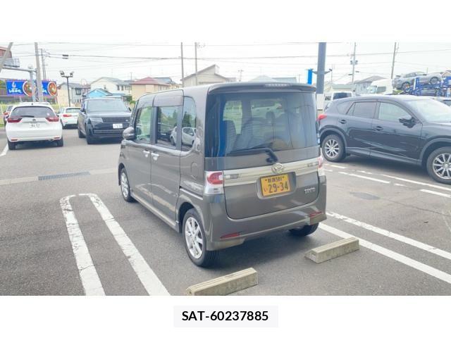 Daihatsu TANTO CUSTOM 2011-11 8038716-1