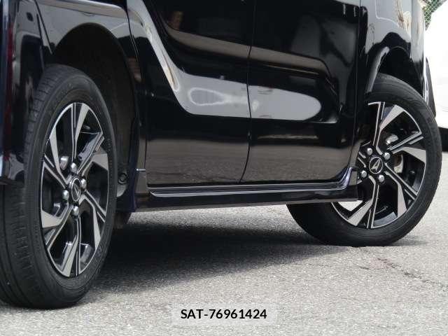 Daihatsu TANTO CUSTOM 2022-10 8038704-24
