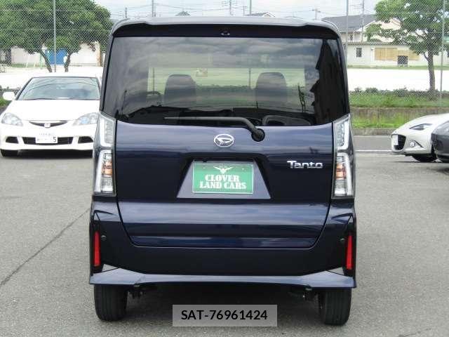 Daihatsu TANTO CUSTOM 2022-10 8038704-26