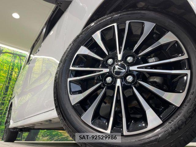 Daihatsu TANTO CUSTOM 2023-10 8038685-12