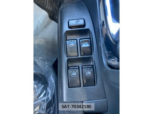 Daihatsu TANTO CUSTOM 2007-09 8075915-18
