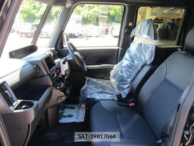 Daihatsu TANTO CUSTOM 2025-11 8075874-22