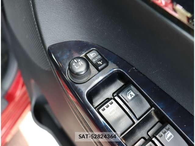 Daihatsu TANTO CUSTOM 2015-12 8102268-26