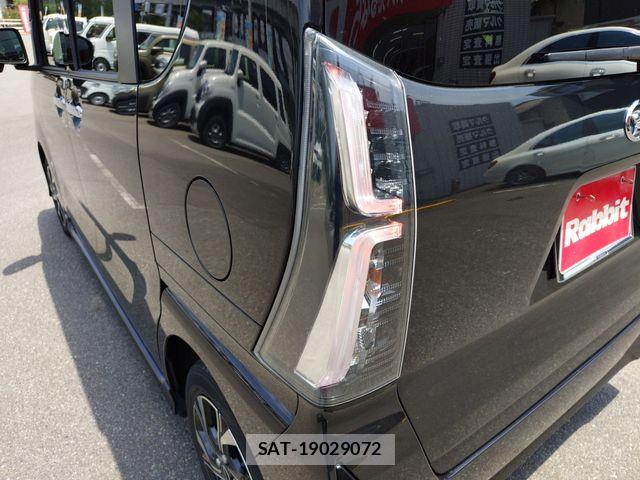Daihatsu TANTO CUSTOM 2022-11 8102249-9