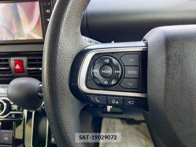 Daihatsu TANTO CUSTOM 2022-11 8102249-21