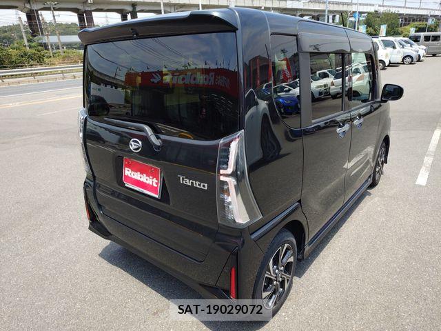 Daihatsu TANTO CUSTOM 2022-11 8102249-7