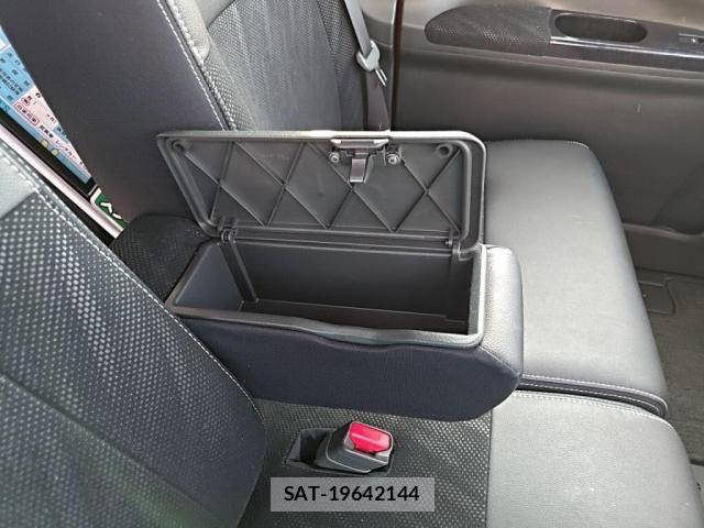 Daihatsu TANTO CUSTOM 2016-05 8102255-13