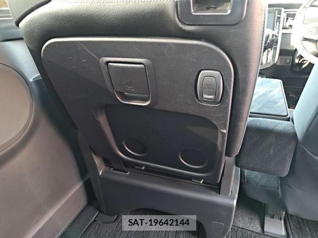 Daihatsu TANTO CUSTOM 2016-05 8102255-22