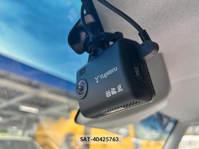 Daihatsu TANTO CUSTOM 2015-12 8102261-9