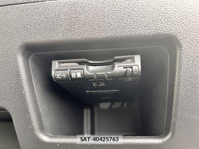 Daihatsu TANTO CUSTOM 2015-12 8102261-11