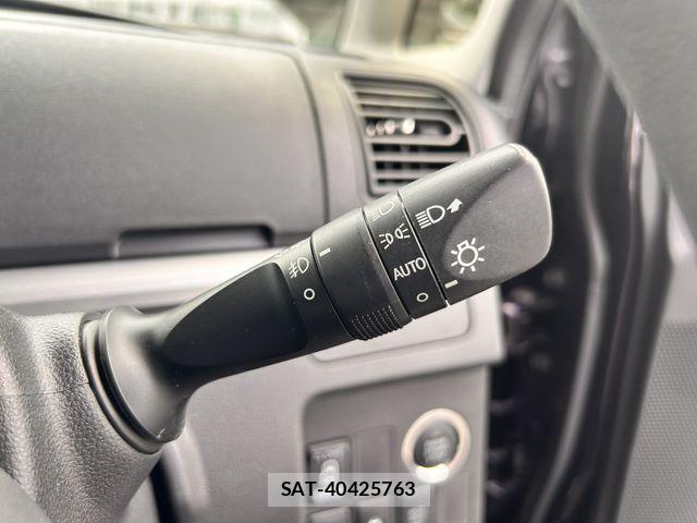 Daihatsu TANTO CUSTOM 2015-12 8102261-22