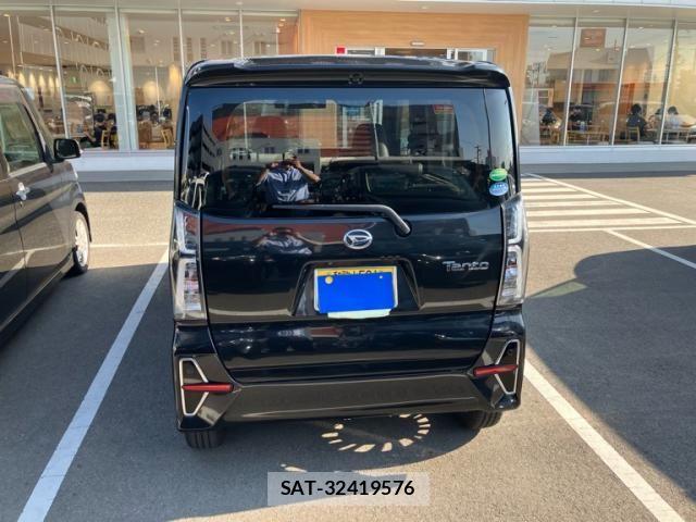 Daihatsu TANTO CUSTOM 2019-09 8132645-1
