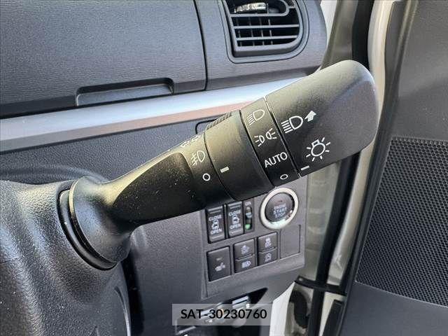 Daihatsu TANTO CUSTOM 2017-09 8210615-26