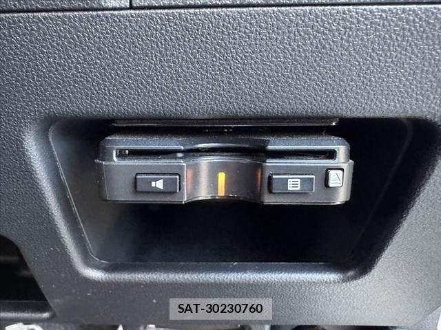 Daihatsu TANTO CUSTOM 2017-09 8210615-4