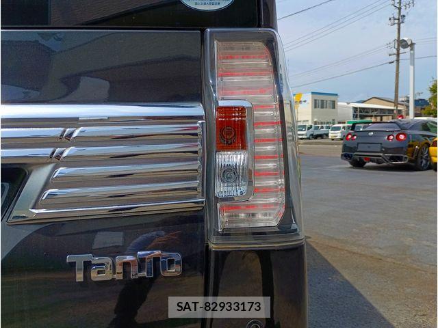 Daihatsu TANTO CUSTOM 2017-03 8210632-25