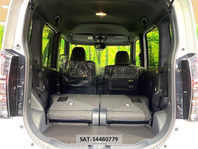 Daihatsu TANTO CUSTOM 2026-01 8210597-11