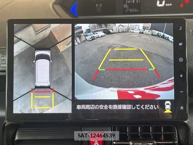 Daihatsu TANTO CUSTOM 2023-07 8210604-10