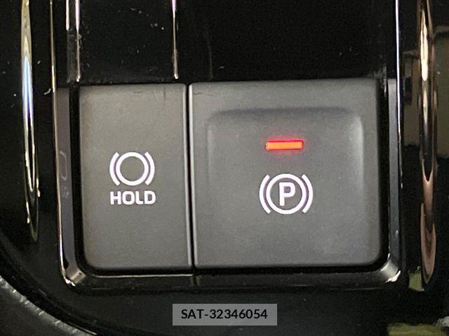 Daihatsu TANTO CUSTOM 2023-09 8210601-6