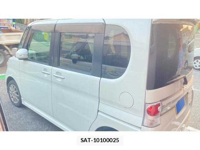 Daihatsu TANTO CUSTOM 2010-02 8210661-2