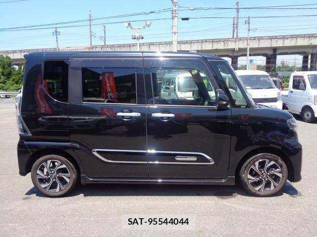 Daihatsu TANTO CUSTOM 2022-02 8210613-9
