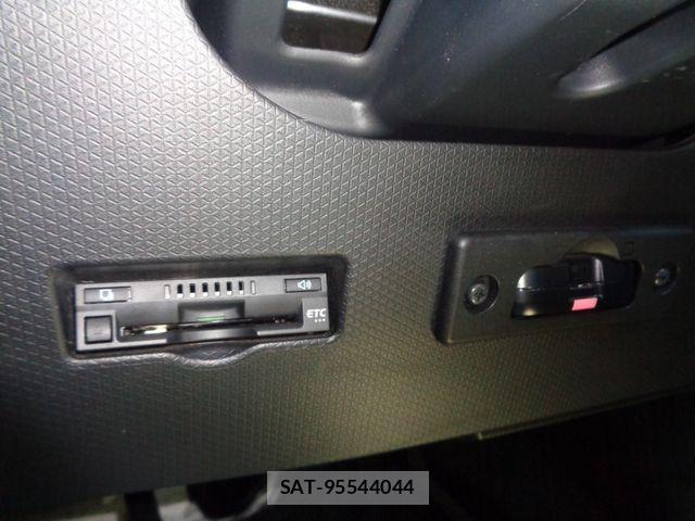Daihatsu TANTO CUSTOM 2022-02 8210613-28