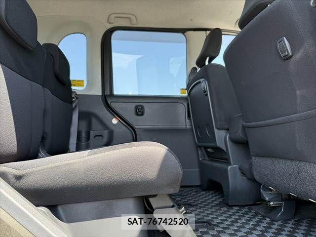 Daihatsu TANTO CUSTOM 2012-07 8210656-17