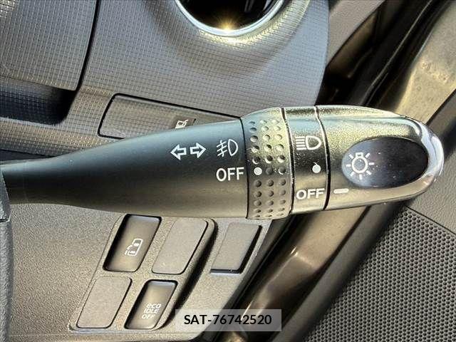 Daihatsu TANTO CUSTOM 2012-07 8210656-25