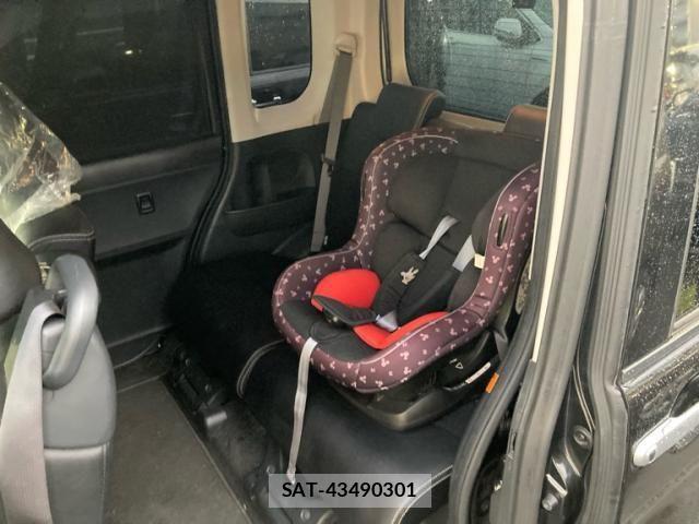 Daihatsu TANTO CUSTOM 2017-03 8232089-19