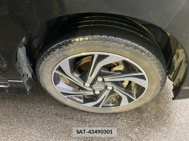 Daihatsu TANTO CUSTOM 2017-03 8232089-3