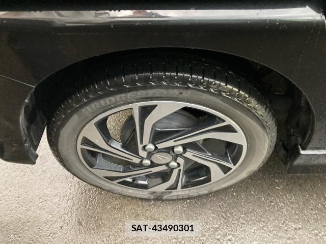 Daihatsu TANTO CUSTOM 2017-03 8232089-4