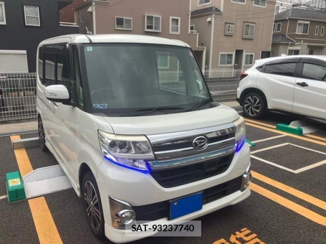 Daihatsu TANTO CUSTOM 2014-06 8232100-1
