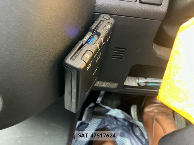 Daihatsu TANTO CUSTOM 2013-12 8246918-21