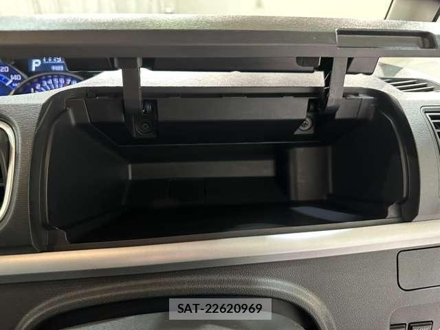 Daihatsu TANTO CUSTOM 2013-12 8246917-24