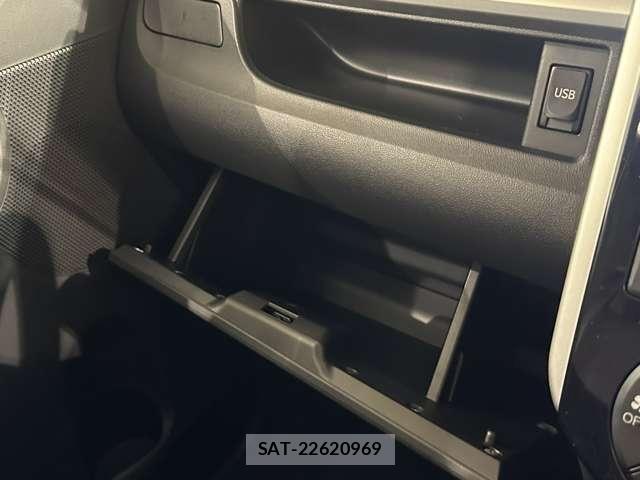 Daihatsu TANTO CUSTOM 2013-12 8246917-25