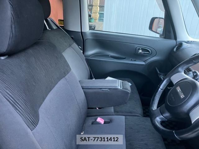 Daihatsu TANTO CUSTOM 2011-11 8246919-6