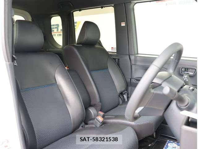 Daihatsu TANTO CUSTOM 2023-10 8317538-24