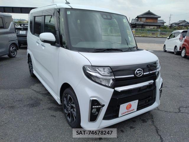 Daihatsu TANTO CUSTOM 2020-11 8317577-1