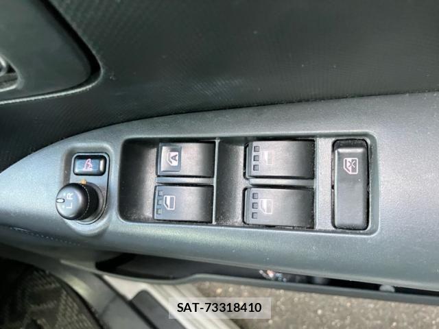 Daihatsu TANTO CUSTOM 2013-09 8317610-11
