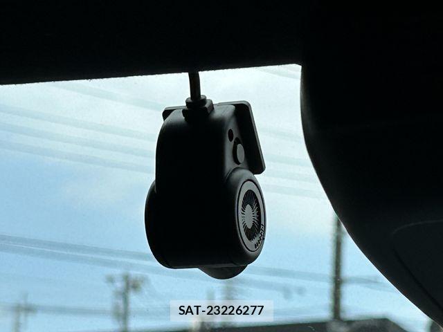Daihatsu TANTO CUSTOM 2023-10 8317562-28