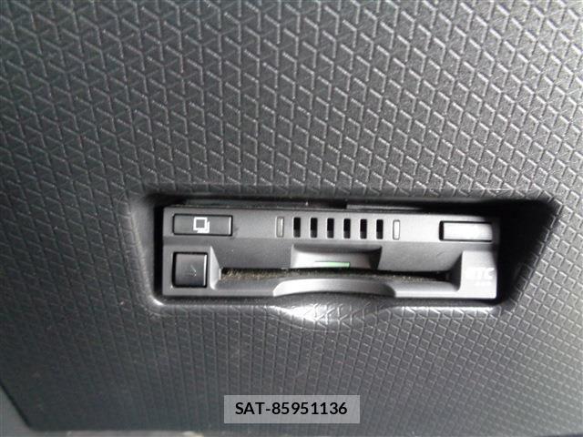 Daihatsu TANTO CUSTOM 2023-10 8338164-24