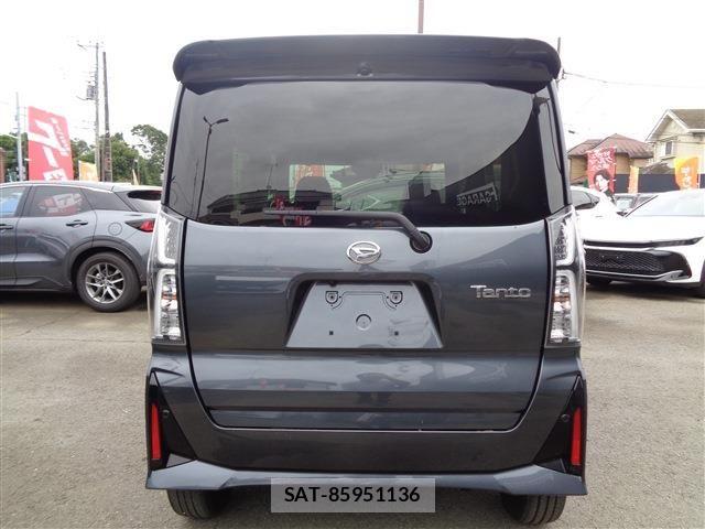 Daihatsu TANTO CUSTOM 2023-10 8338164-6