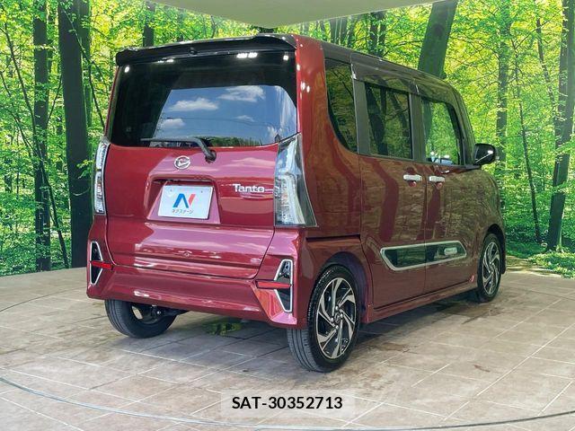 Daihatsu TANTO CUSTOM 2022-08 8338157-16