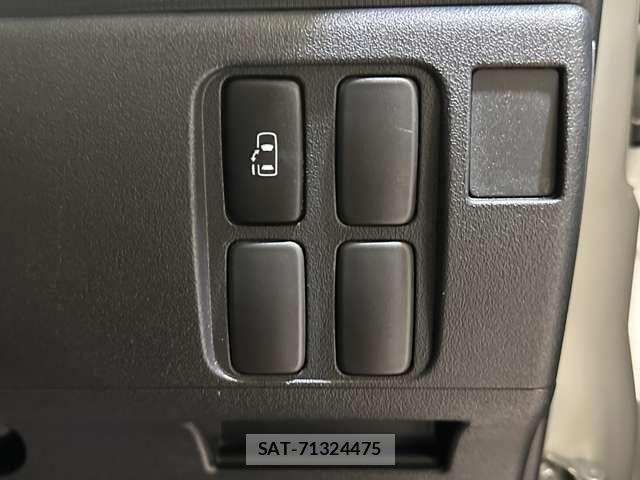 Daihatsu TANTO CUSTOM 2011-07 8334562-12