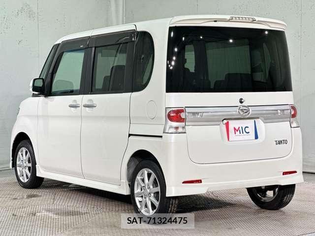 Daihatsu TANTO CUSTOM 2011-07 8334562-6