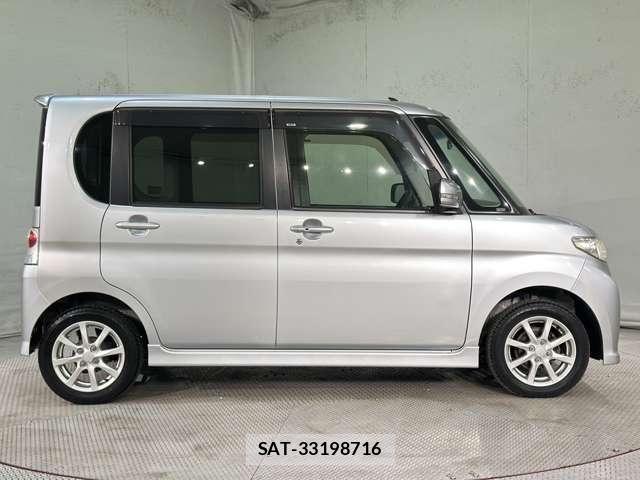 Daihatsu TANTO CUSTOM 2011-07 8334563-3