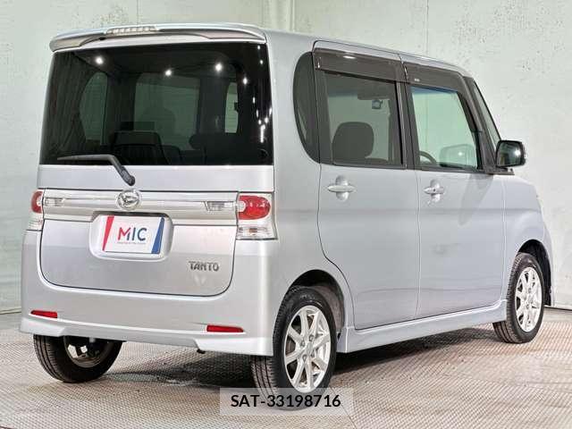 Daihatsu TANTO CUSTOM 2011-07 8334563-4