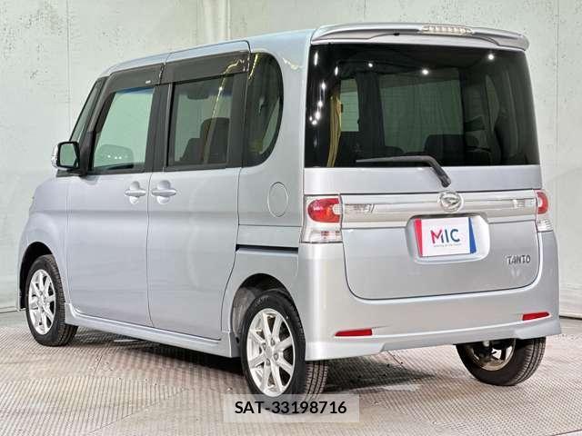 Daihatsu TANTO CUSTOM 2011-07 8334563-6